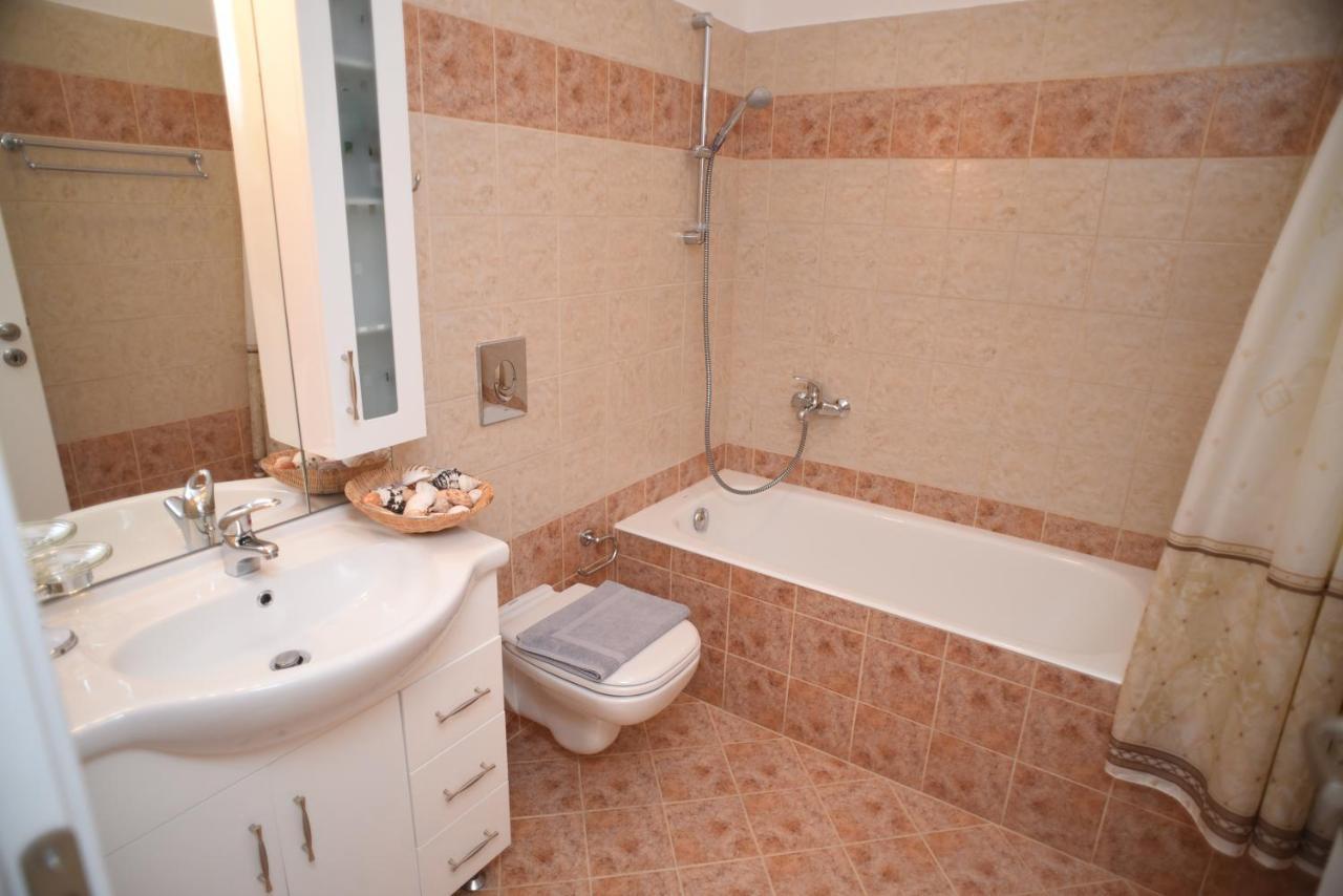 דירות Mélanes Bernie House 2 מראה חיצוני תמונה